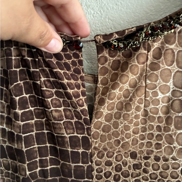 Jones New York Brown Animal Print Blouse With Rhinestones Chain NeckLine 3X - Picture 6 of 11